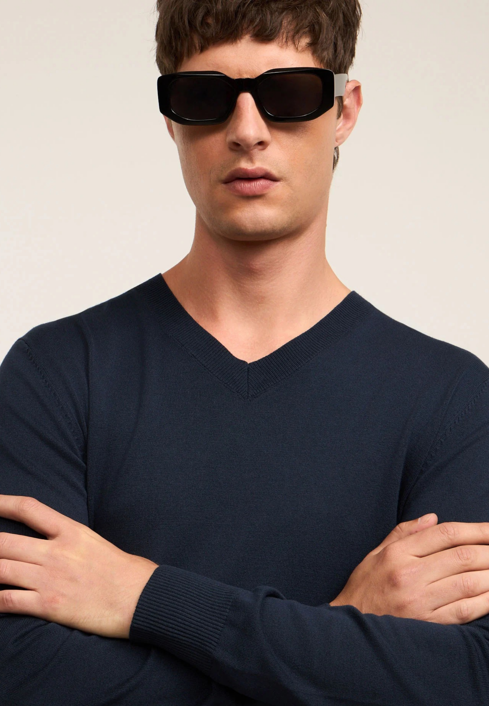 Rully Lancaster V-Neck Knit Navy