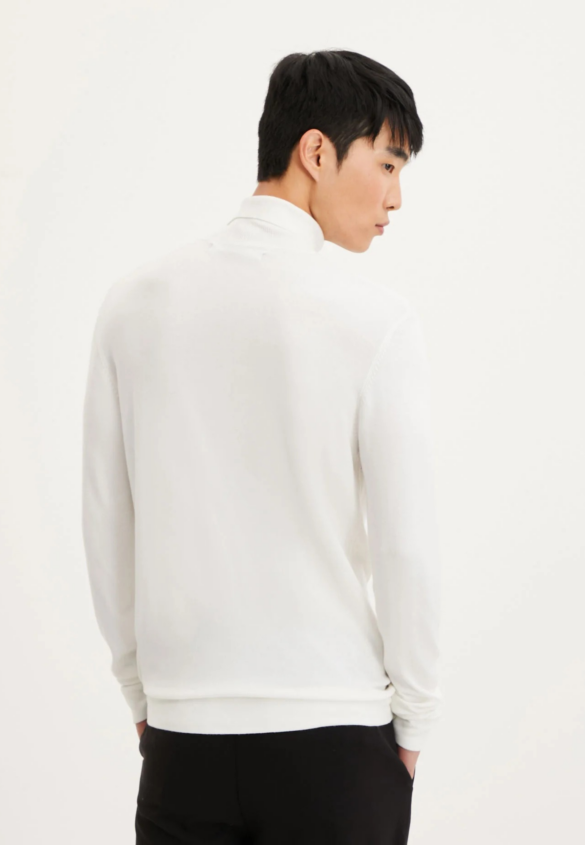 Rully Winchester Rollneck White