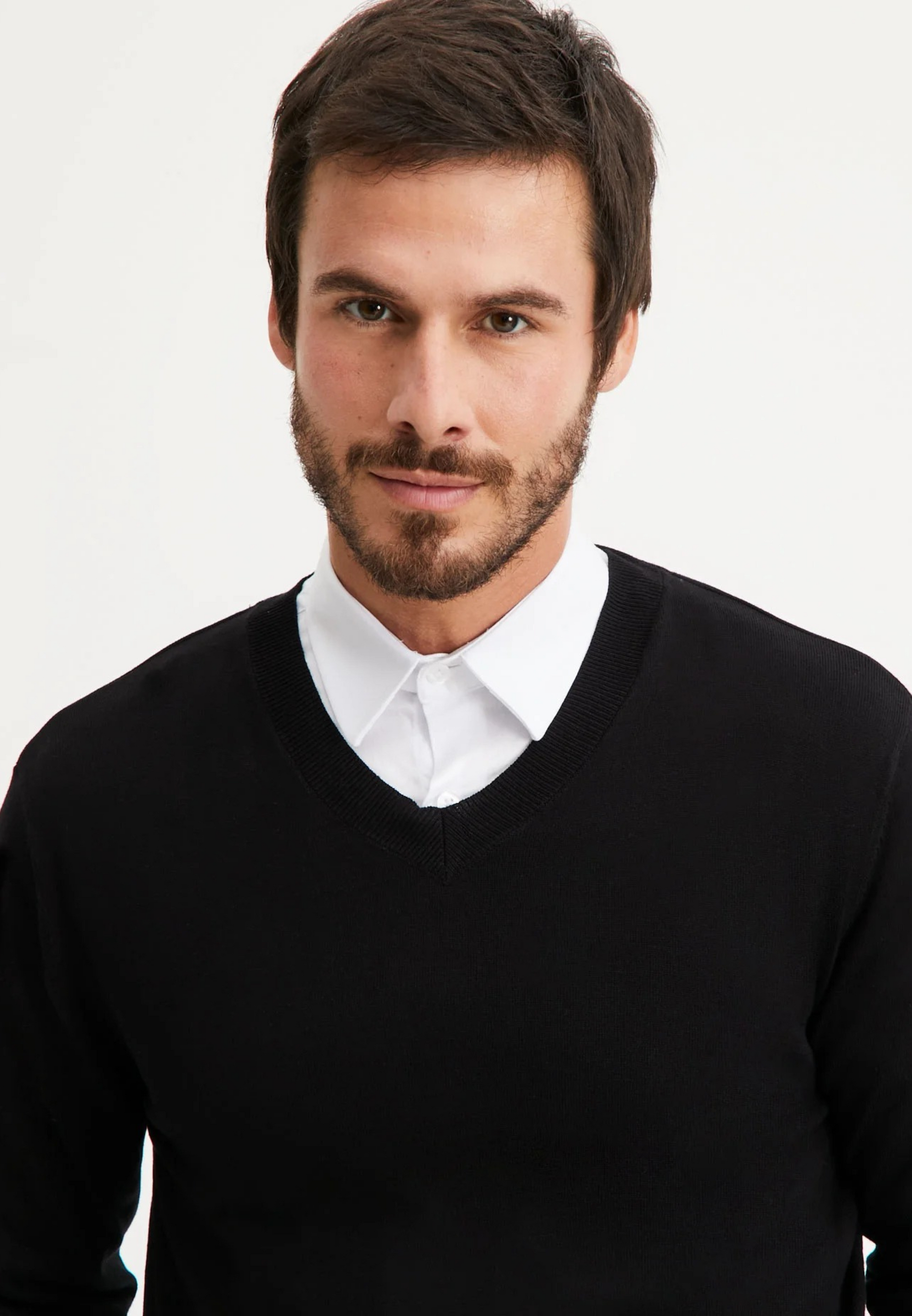 Rully Lancaster V-Neck Knit Black