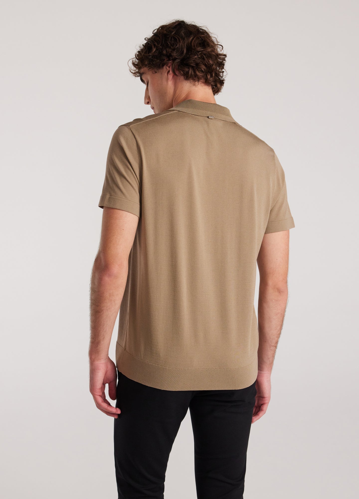 Rully Rib Collar Tech Knit Polo Sand