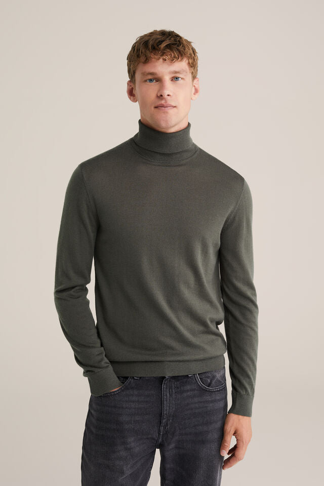 Men’s Slim Fit Merino Wool Roll-Neck Jumper