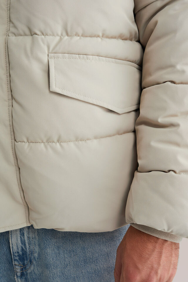 Men’s Regular Fit Hooded Puffer Jacket