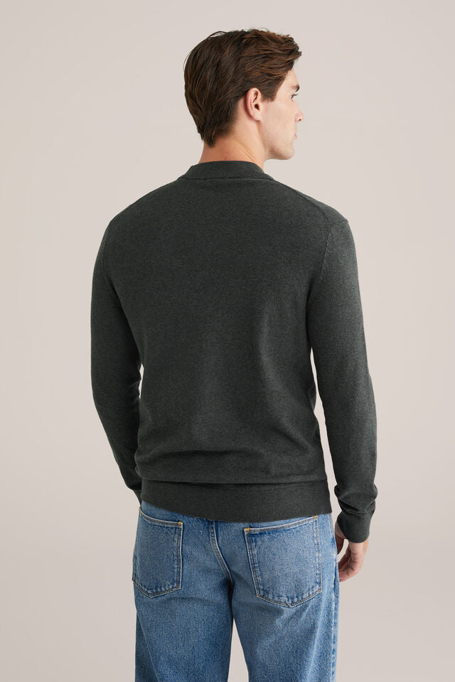 Men’s Slim Fit Fine-Knit Turtleneck Jumper