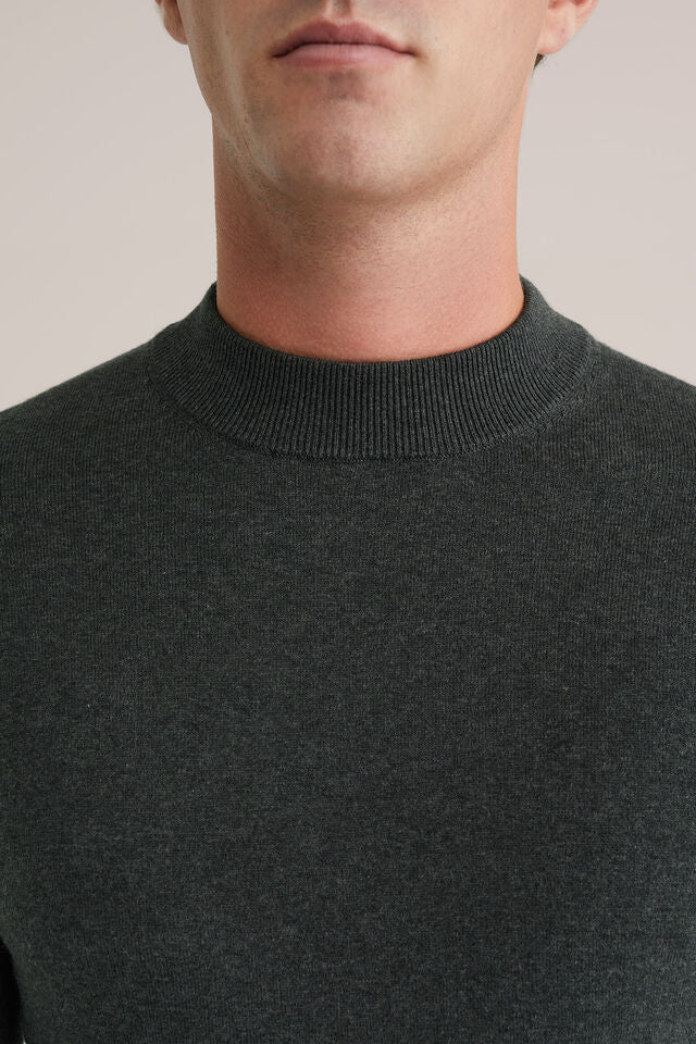 Men’s Slim Fit Fine-Knit Turtleneck Jumper