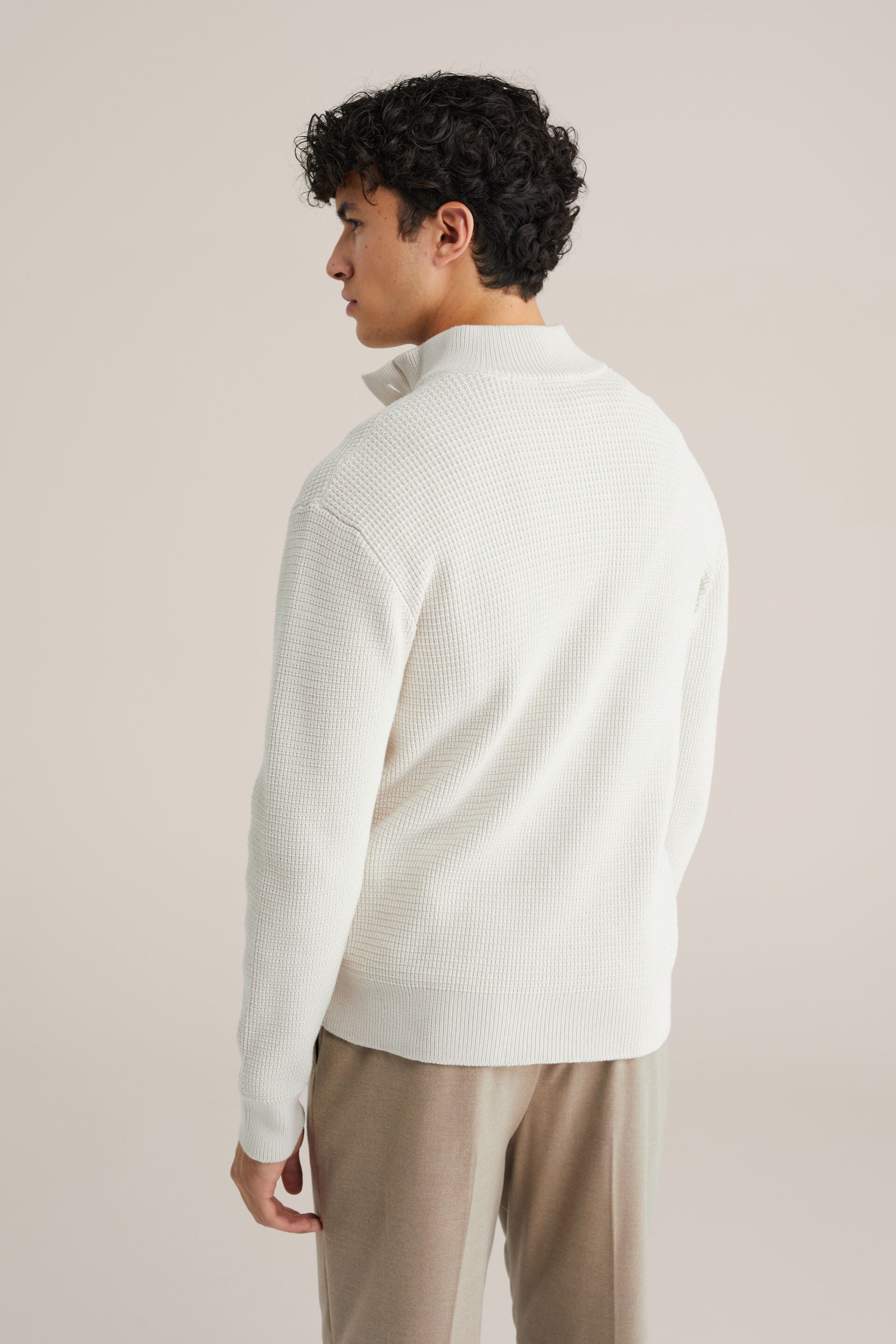 Men’s Regular Fit Structured Knit Button-Neck Jumper