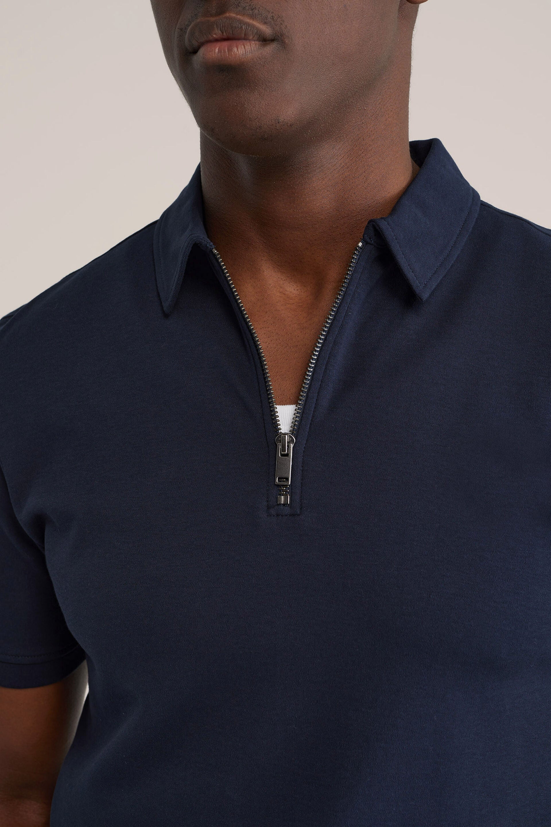 Men's Slim Fit Polo Shirt With Quarter Zip
