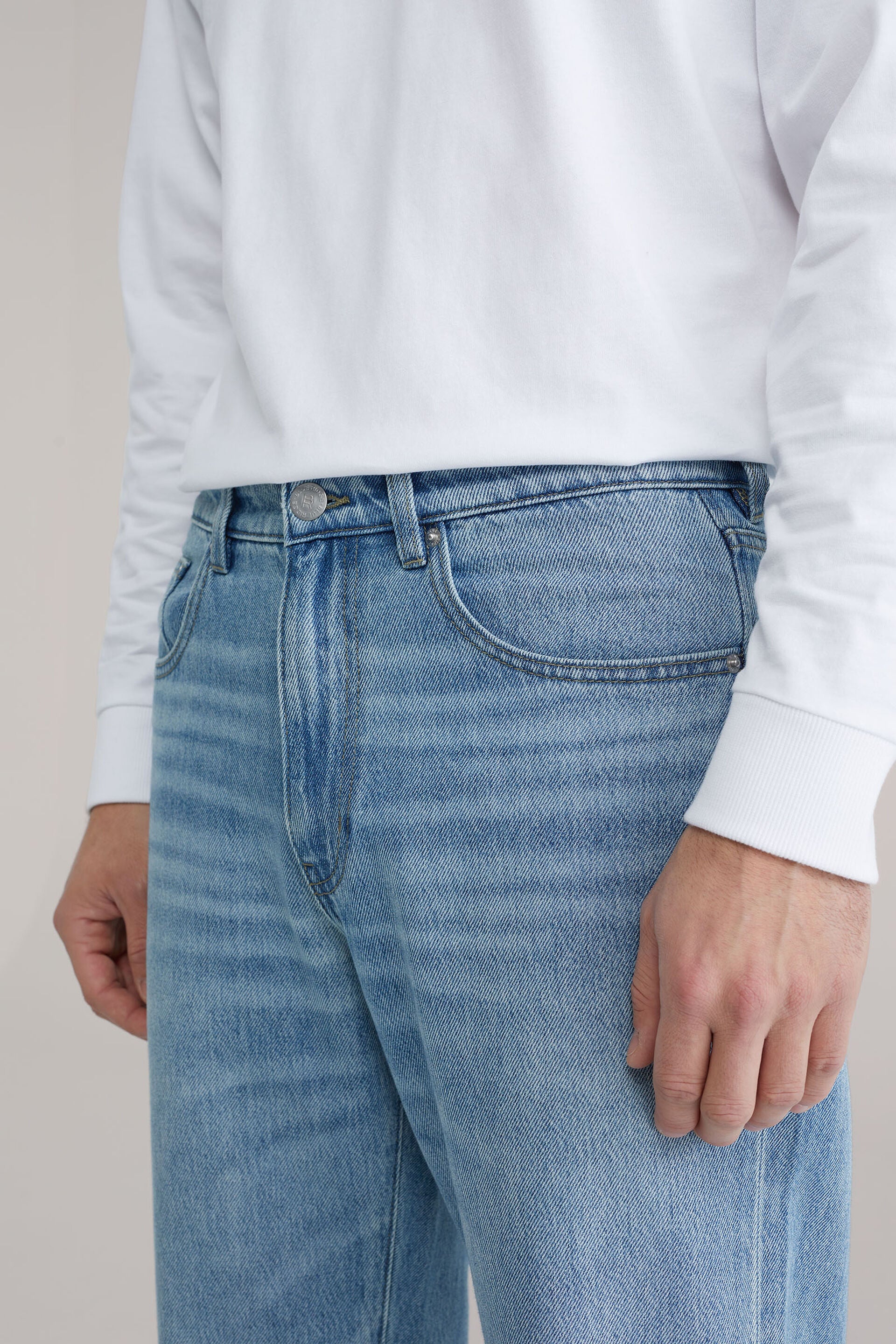 Men's Relaxed Fit Comfort Jeans
