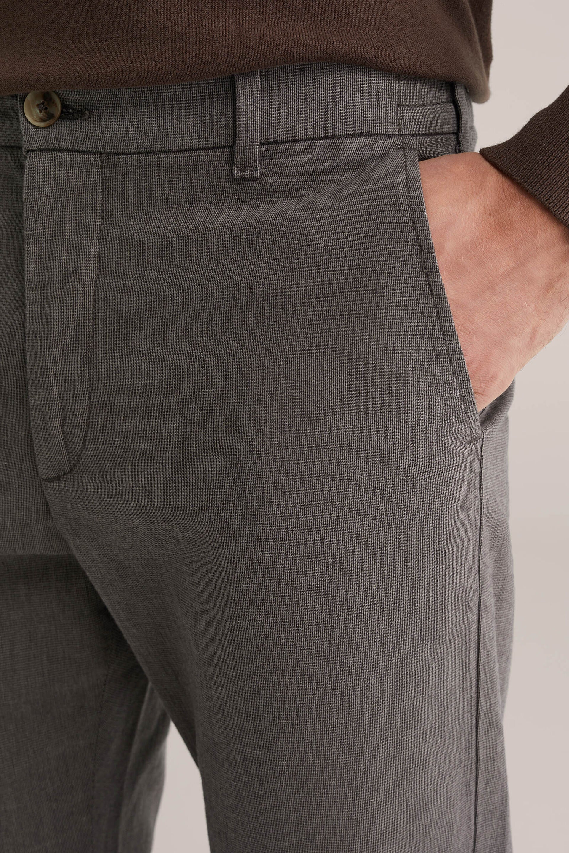 Men's Regular Fit Chinos