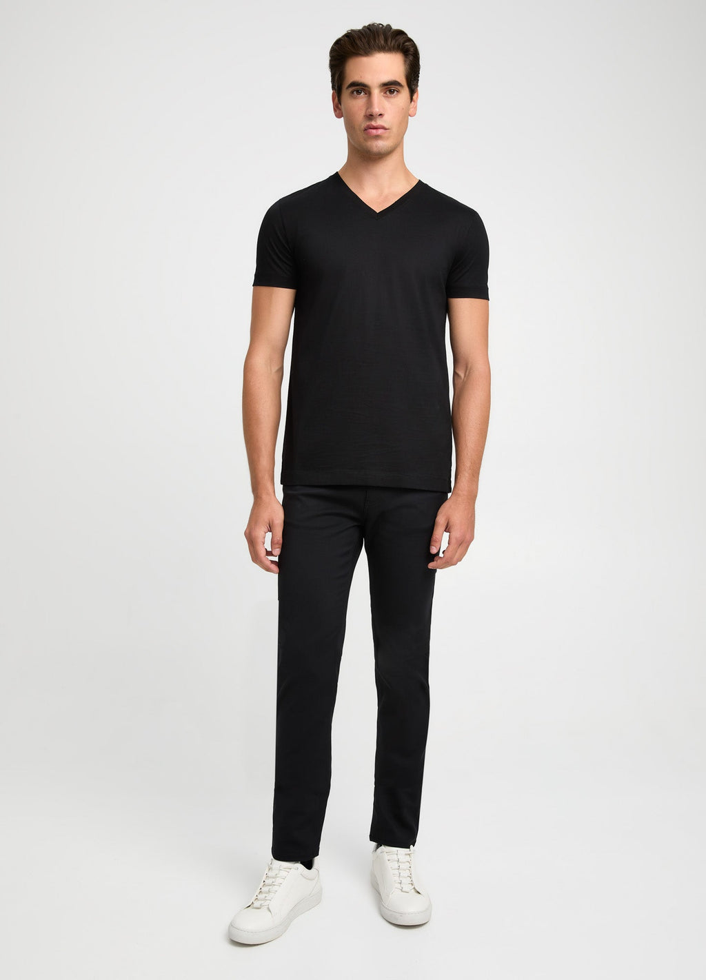 Rully Atelier V-Neck T-Shirt Black
