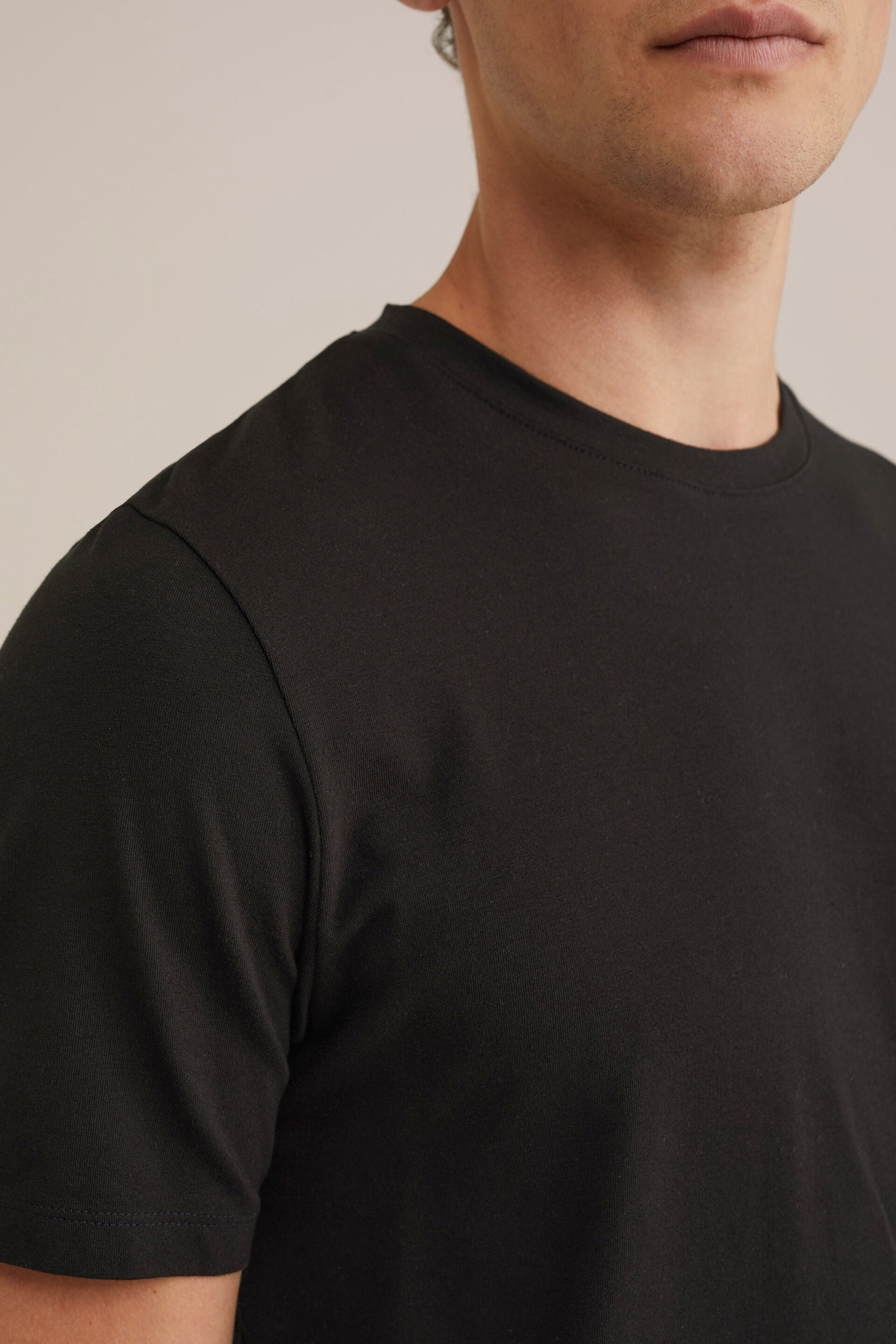 Men's Regular Fit Textured T-Shirt