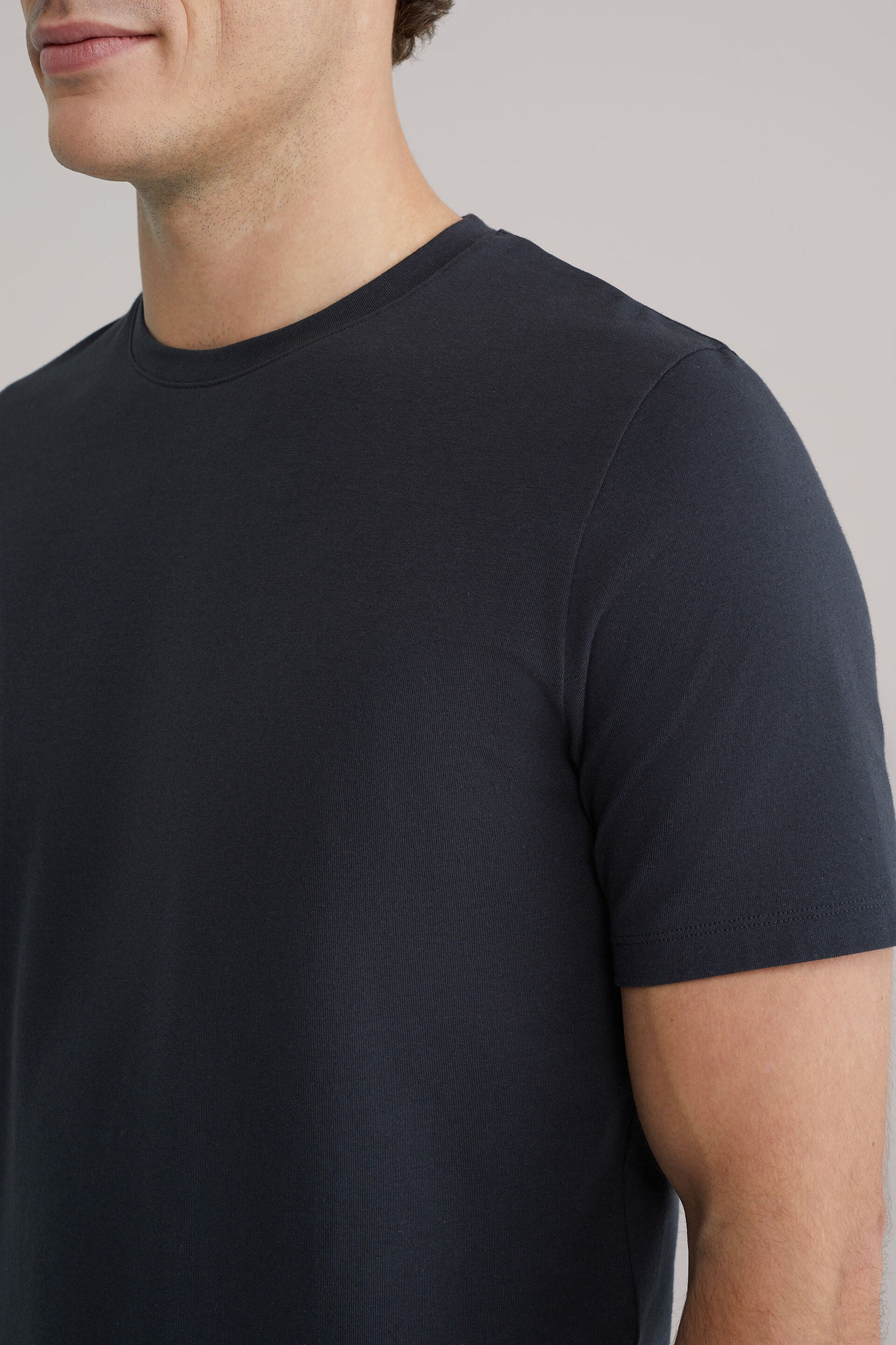 Men's Regular Fit Textured T-Shirt