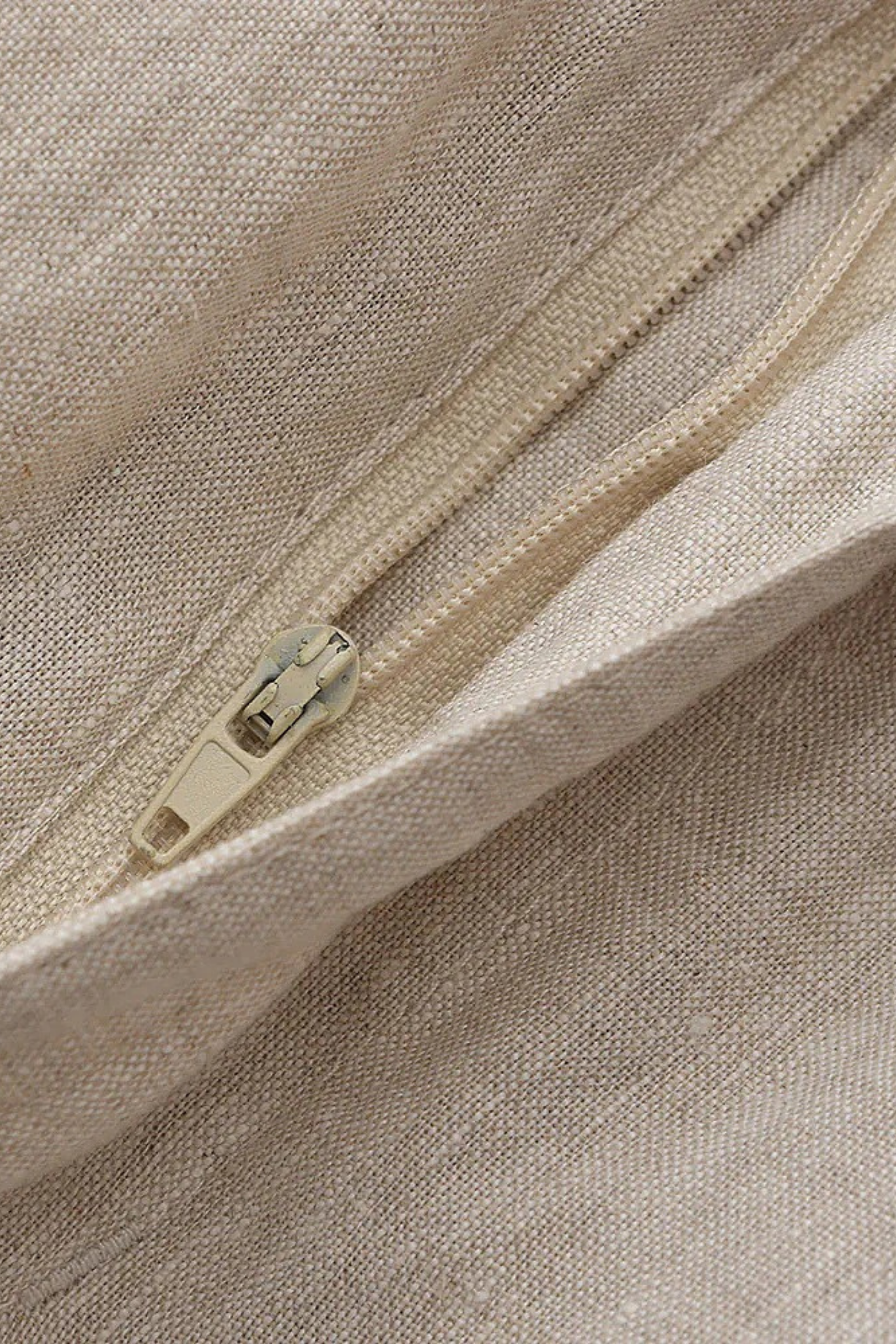 Men’s Linen Drawstring Shorts with Zip Fly