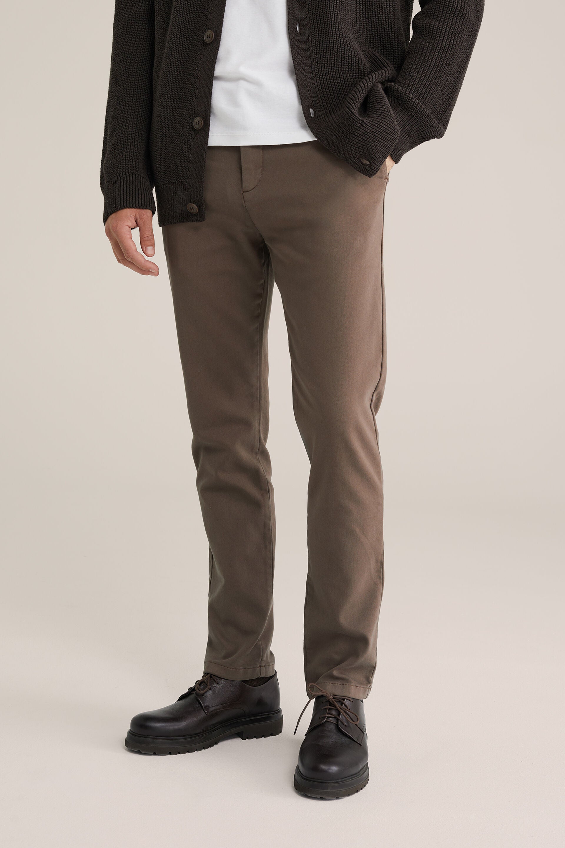 Men's Slim Fit Chino with Stretch