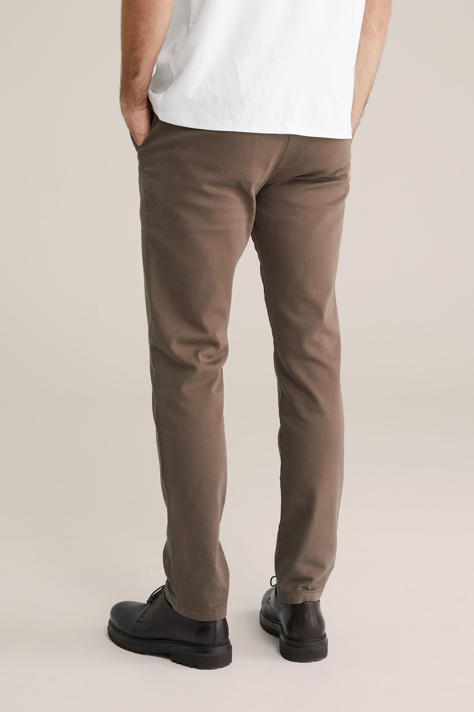 Men's Slim Fit Chino with Stretch