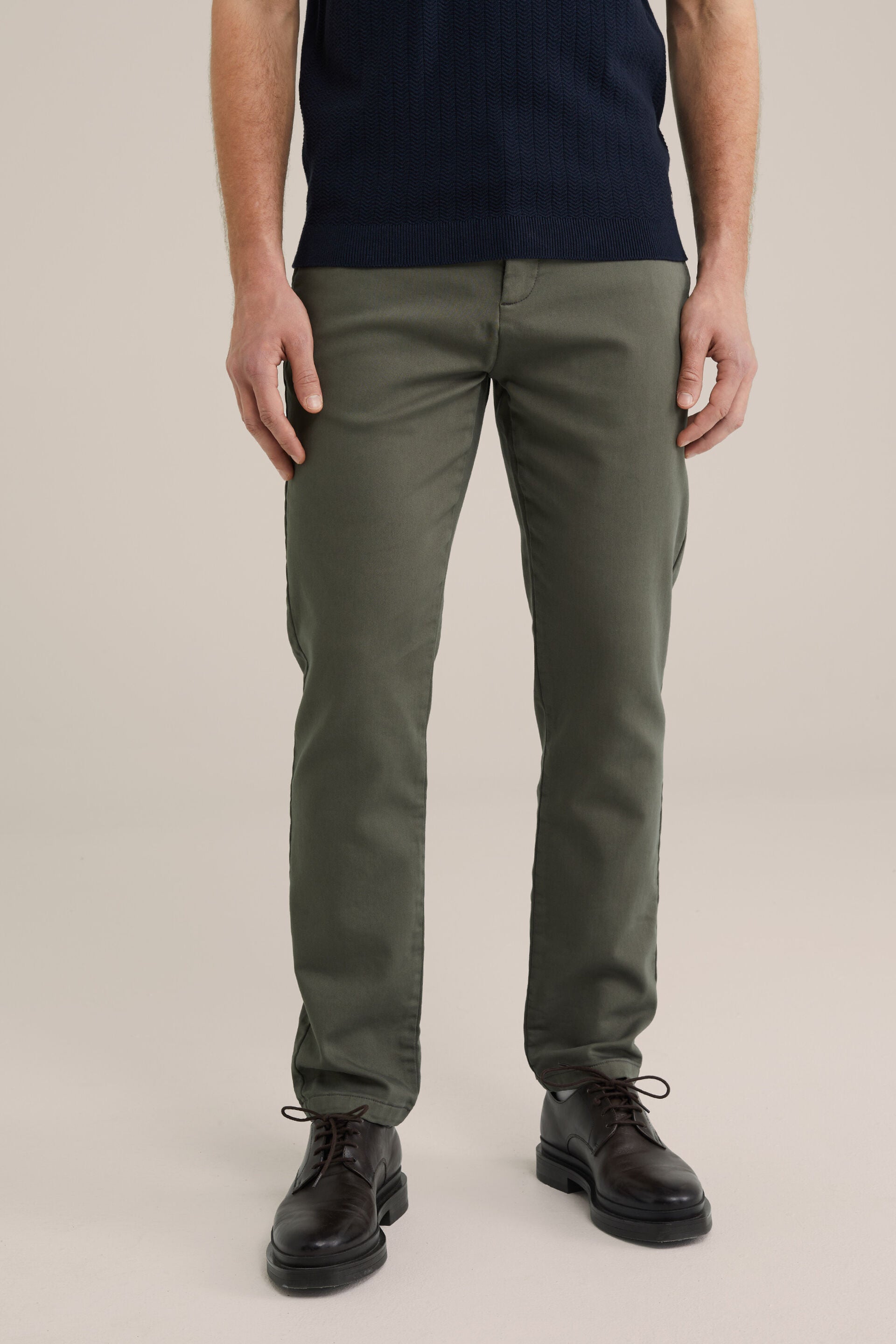 Men's Slim Fit Chino with Stretch