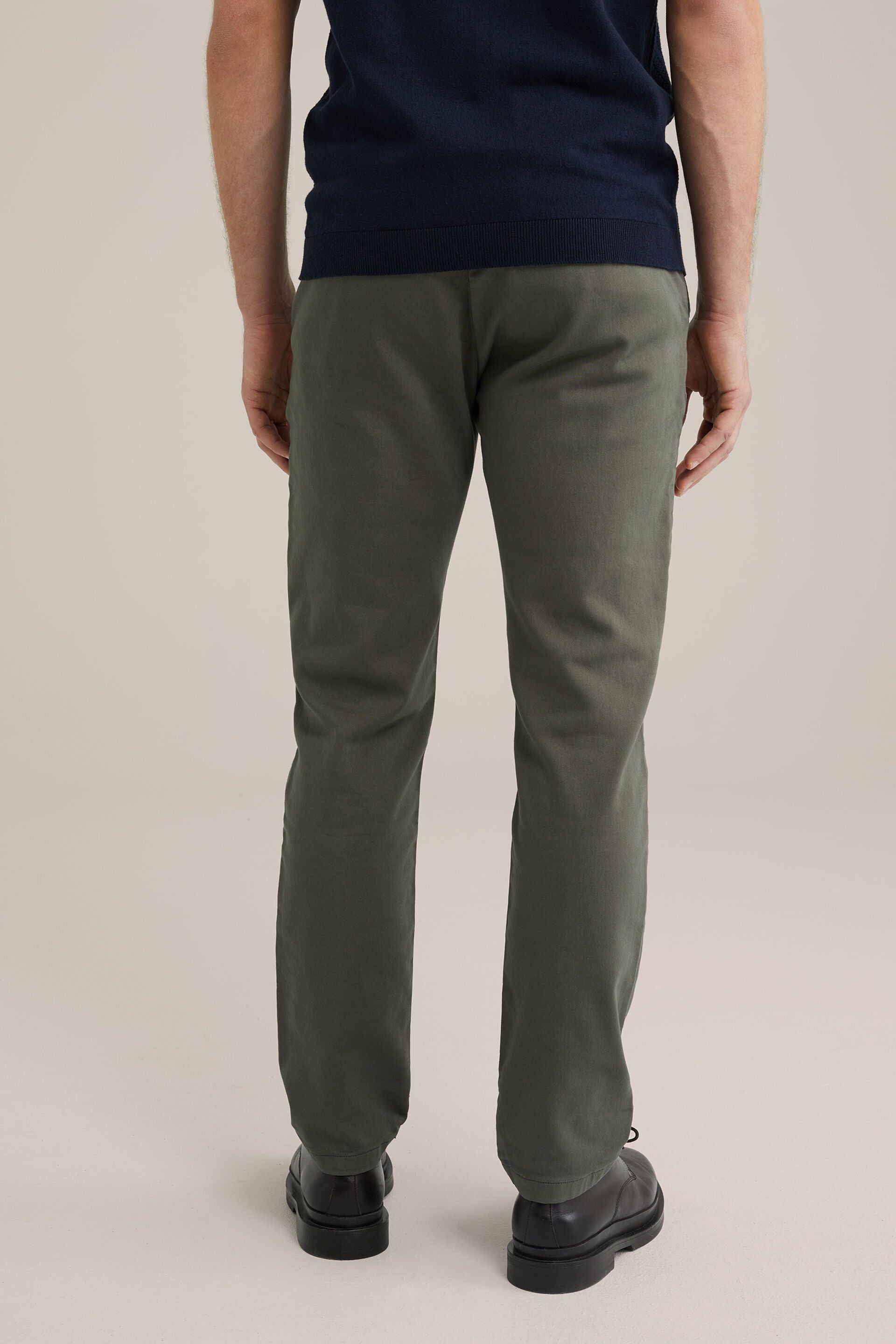 Men's Slim Fit Chino with Stretch