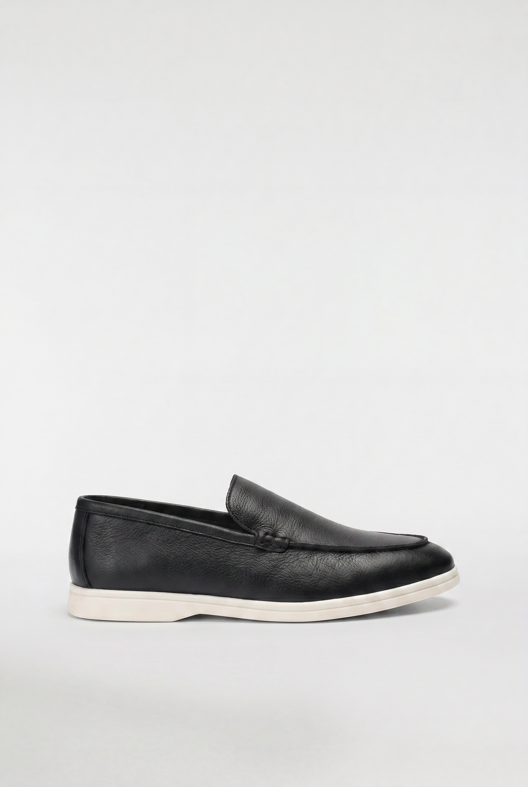 Men's Leather Apron Toe Loafers